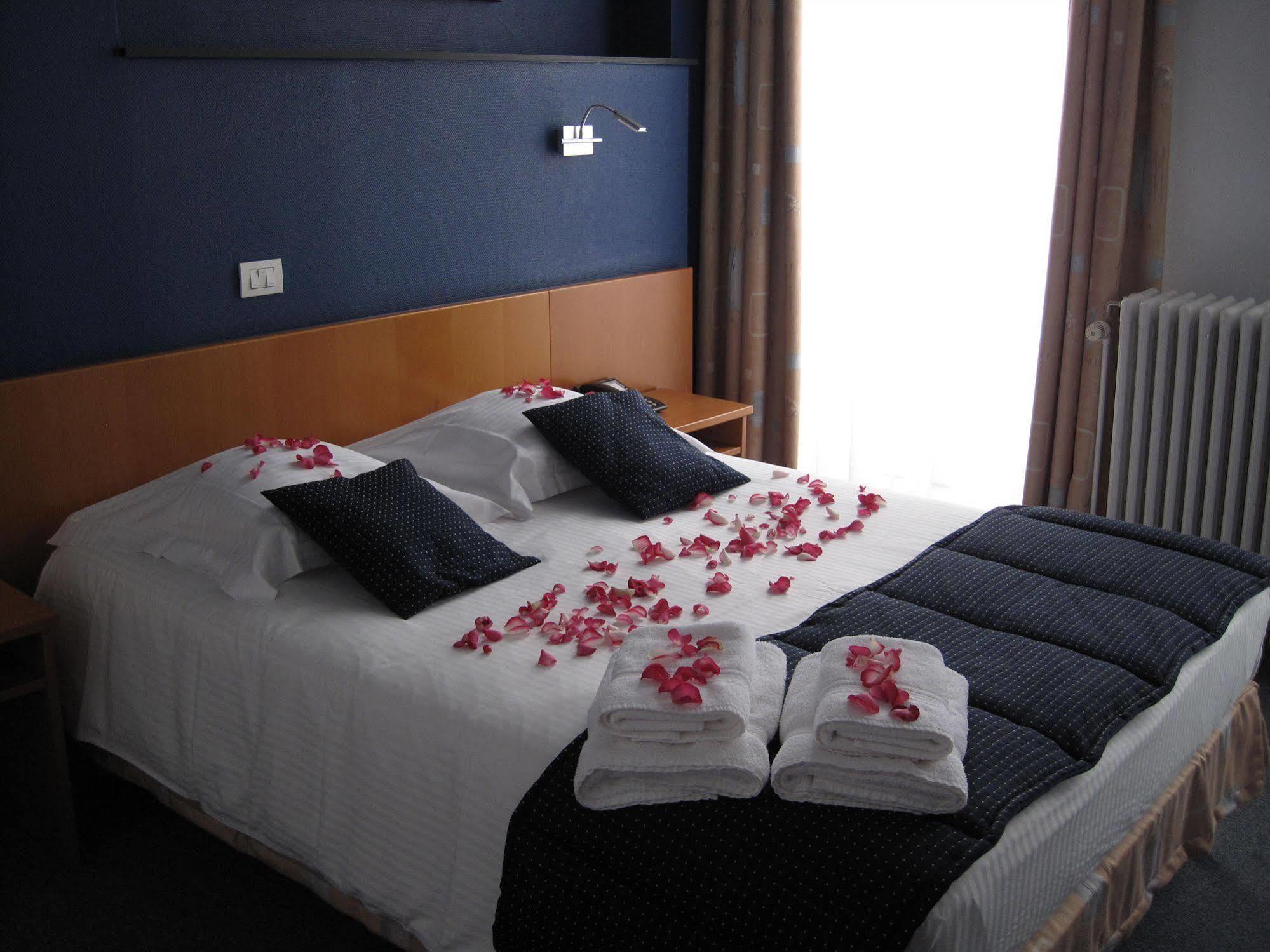 Hotel Le Terminus Mons Zewnętrze zdjęcie