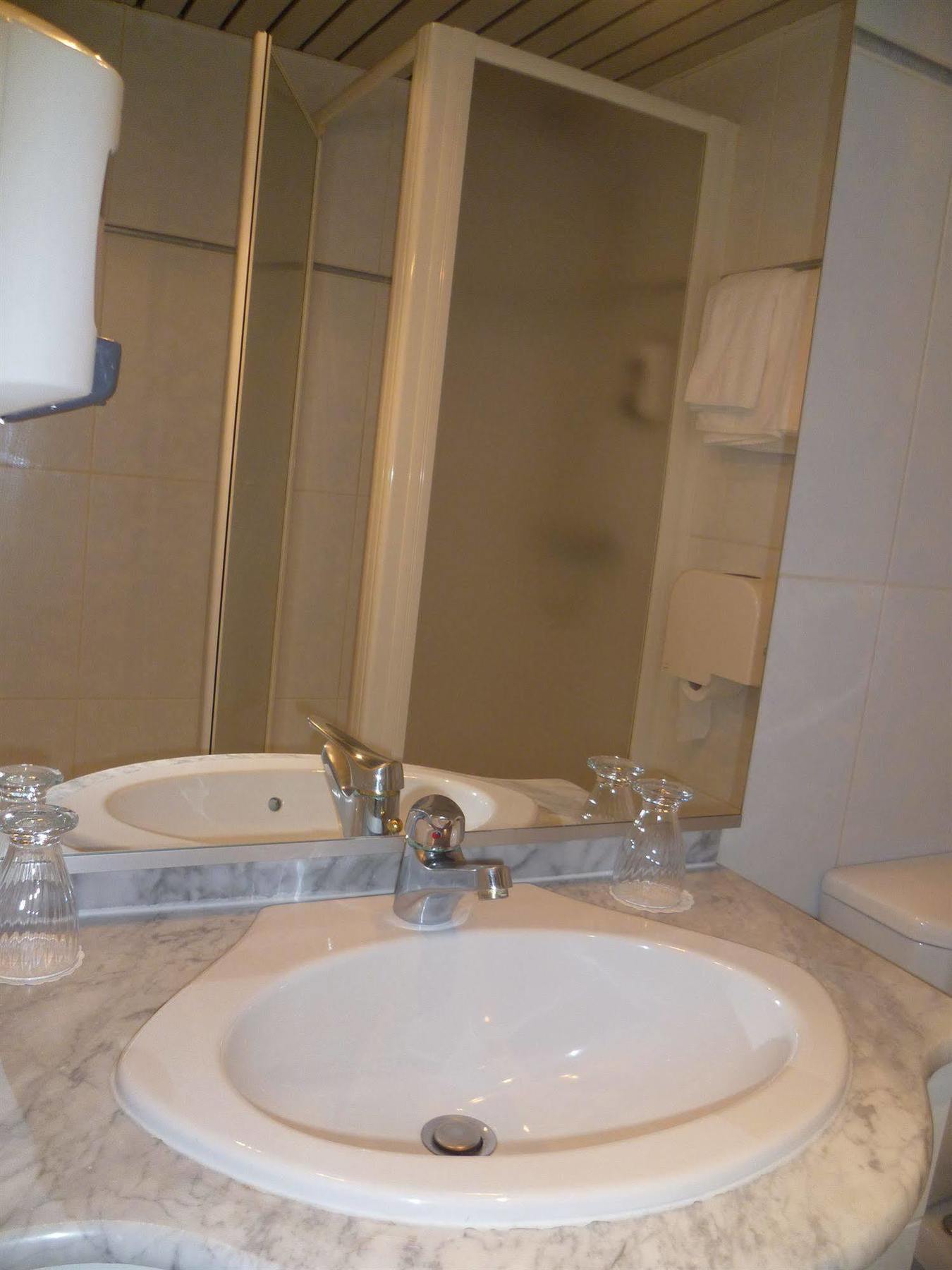 Hotel Le Terminus Mons Zewnętrze zdjęcie